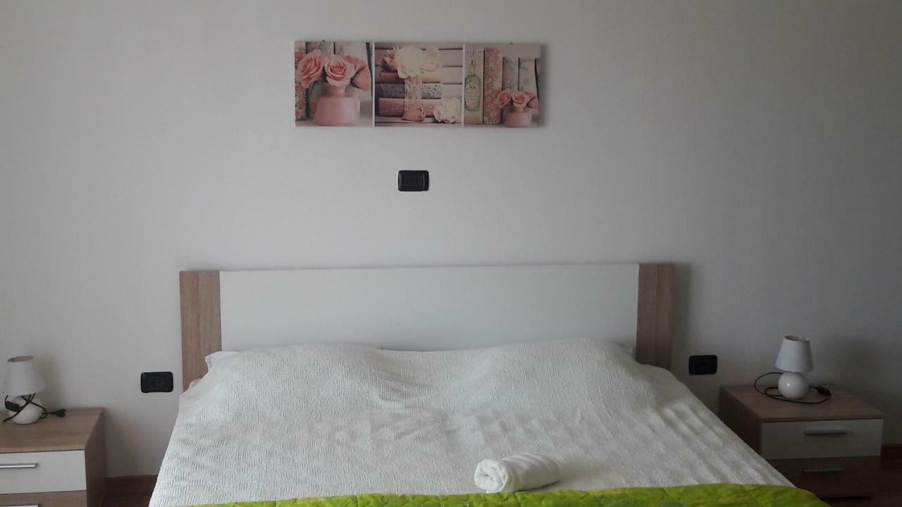 App. Adriatic Aurora Apartment Umag Exterior photo